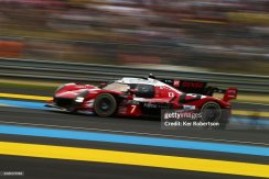 Toyota GR 010 - Conway/Kobayashi/De Vries (2025), Le Mans, 1:18 Spark