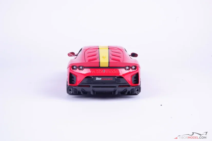 Ferrari 812 Competizione (2021) piros, 1:18 Bburago Signature