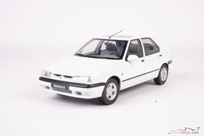 Renault 19 (1994) fehér, 1:18 Triple9