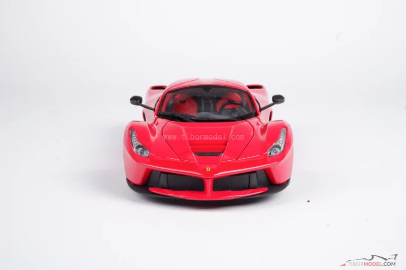 Ferrari LaFerrari (2013) červené, 1:18 Bburago