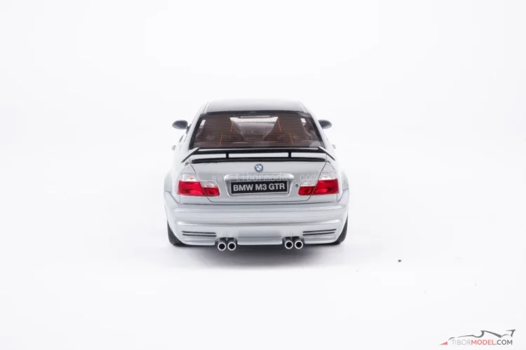 BMW E46 M3 GTR (2001) strieborné, 1:18 Ottomobile