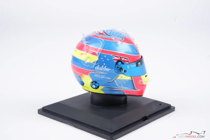 Oscar Piastri 2023, McLaren helmet, 1:5 Spark