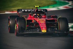 Ferrari SF-23 -  Carlos Sainz (2023), VC Talianska, 1:18 Looksmart