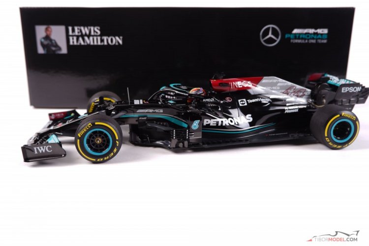 Mercedes W12 - L. Hamilton (2021), 1. miesto VC Kataru, 1:18 Minichamps