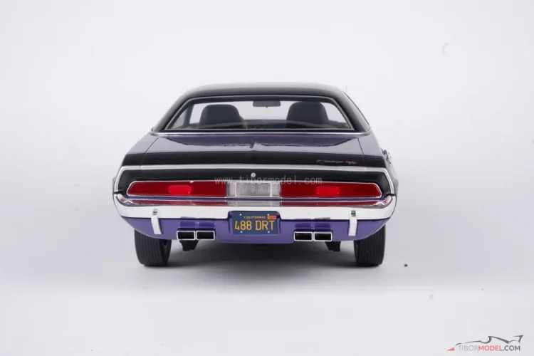 Dodge Challenger R/T (1970) plum crazy, 1:18 Ottomobile
