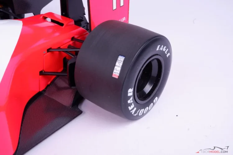 Model car McLaren MP4/4 Prost 1988, 1:12 Minichamps