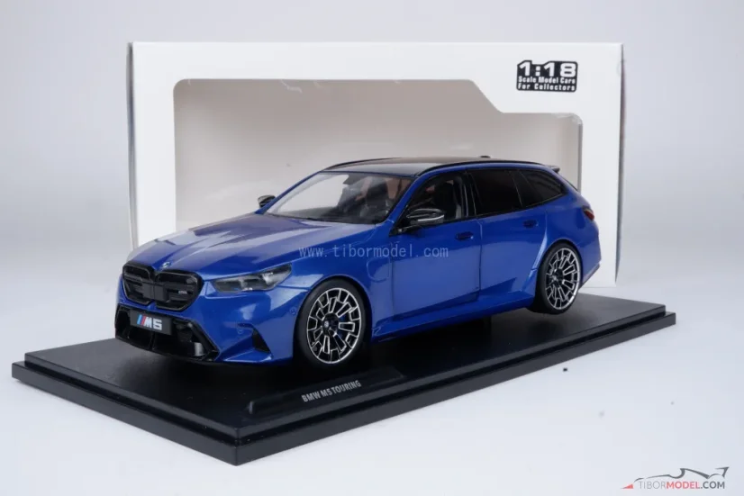 BMW M5 Touring (2024) modré, 1:18 Solido