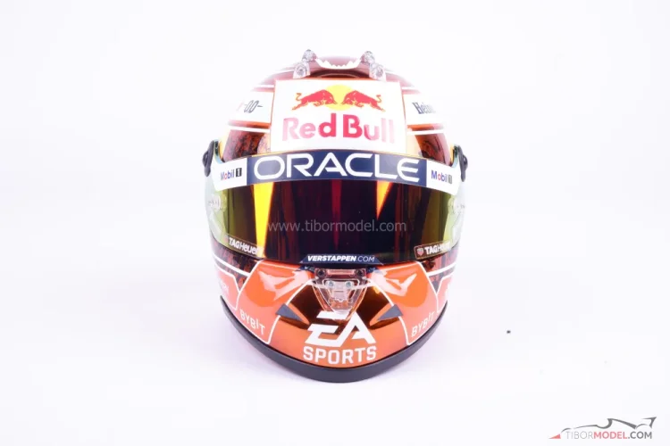 Max Verstappen 2024 oranžová mini helma, Red Bull, 1:2 Schuberth