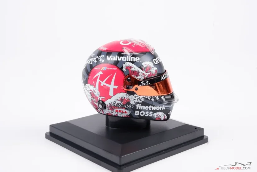 Fernando Alonso 2024 Japanese GP, Aston Martin helmet, 1:5 Spark