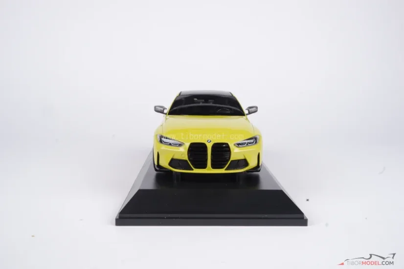 BMW M4 (2020) žlté, 1:18 Minichamps