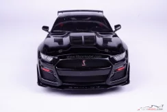 Shelby GT500 (2022) black, 1:18 Solido