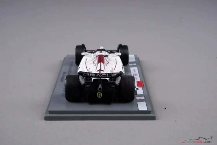 Red Bull RB21 - Max Verstappen (2025), Győztes Japán Nagydíj, 1:43 Spark