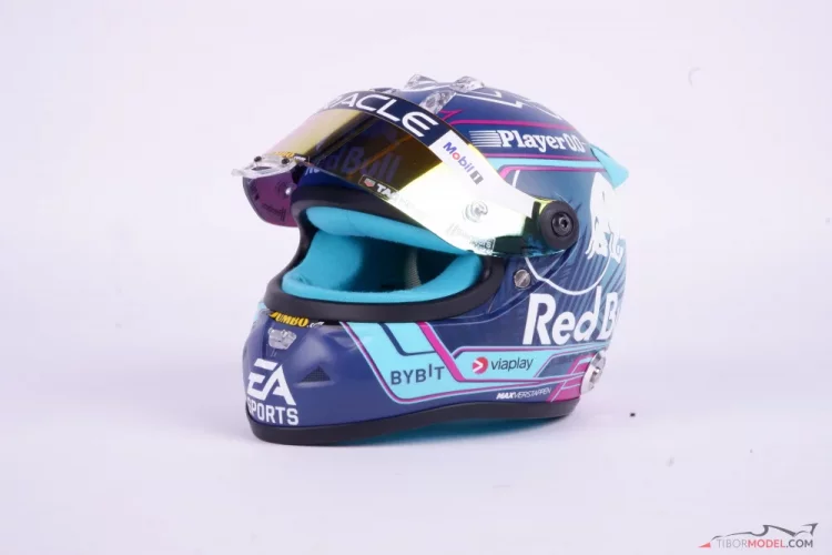 Max Verstappen 2023 VC Miami, Red Bull prilba, 1:2 Schuberth
