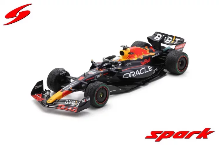 Red Bull RB18 - Max Verstappen (2022), Győztes Japán Nagydíj, 1:12 Spark