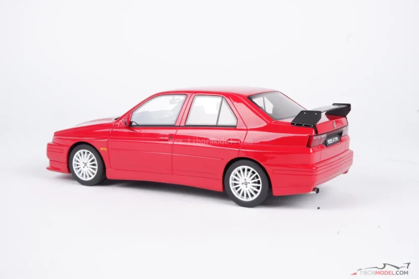 Alfa Romeo 155 GTA Stradale (1993) piros, 1:18 Ottomobile