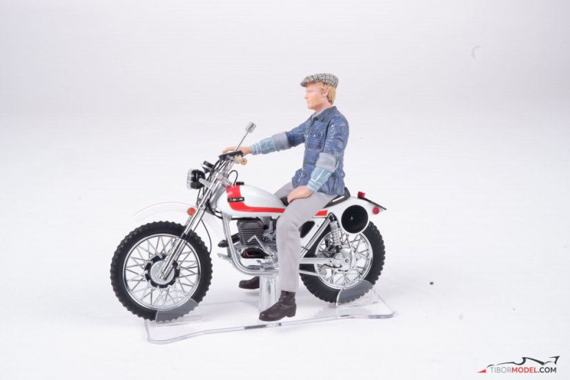 Bud Spencer and T. Hill on motobikes , 1:18 Laudoracing