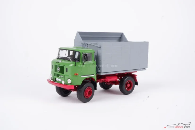 IFA W50 SHA senážní nástavba, zelená, 1:32 Schuco