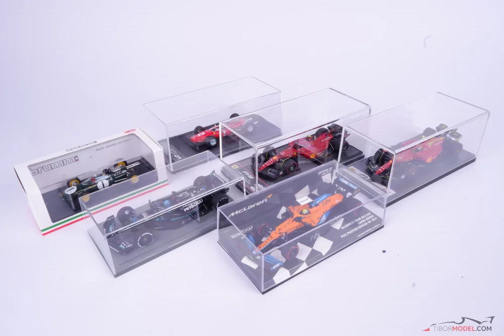 Different manufacturers in 1:43 scale