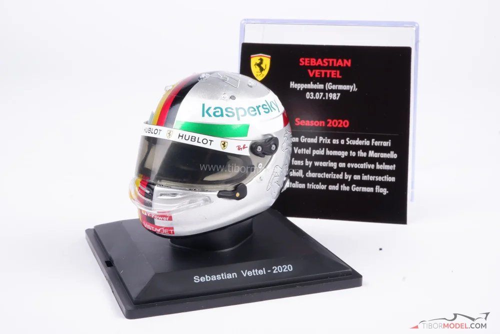 Sebastian Vettel 2020 VC Talianska, Ferrari prilba, 1:5 Spark